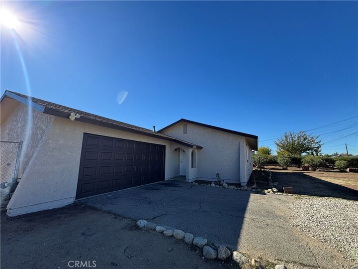 Property Photo:  18393 Catalpa Street  CA 92345 