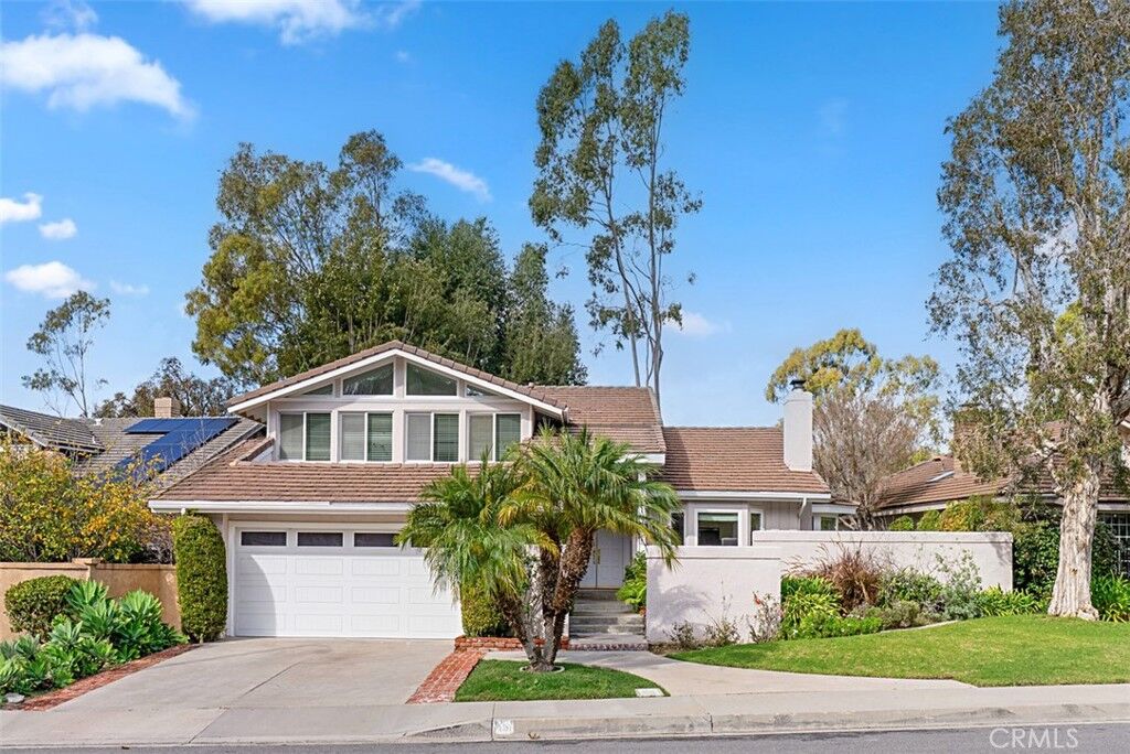 Property Photo:  45 Sycamore Creek  CA 92603 