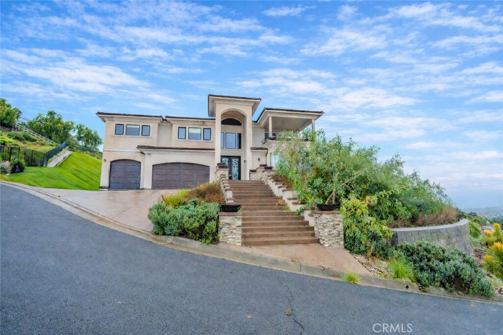 Property Photo:  5350 Avenida De Michelle  CA 92887 