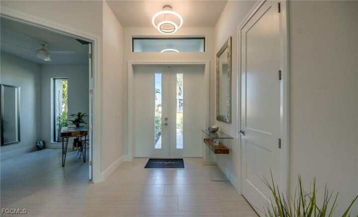 Property Photo:  1808 SW 30th Terrace  FL 33914 