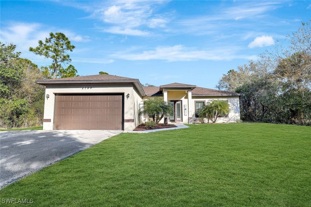 Property Photo:  2749 72nd Avenue NE  FL 34120 