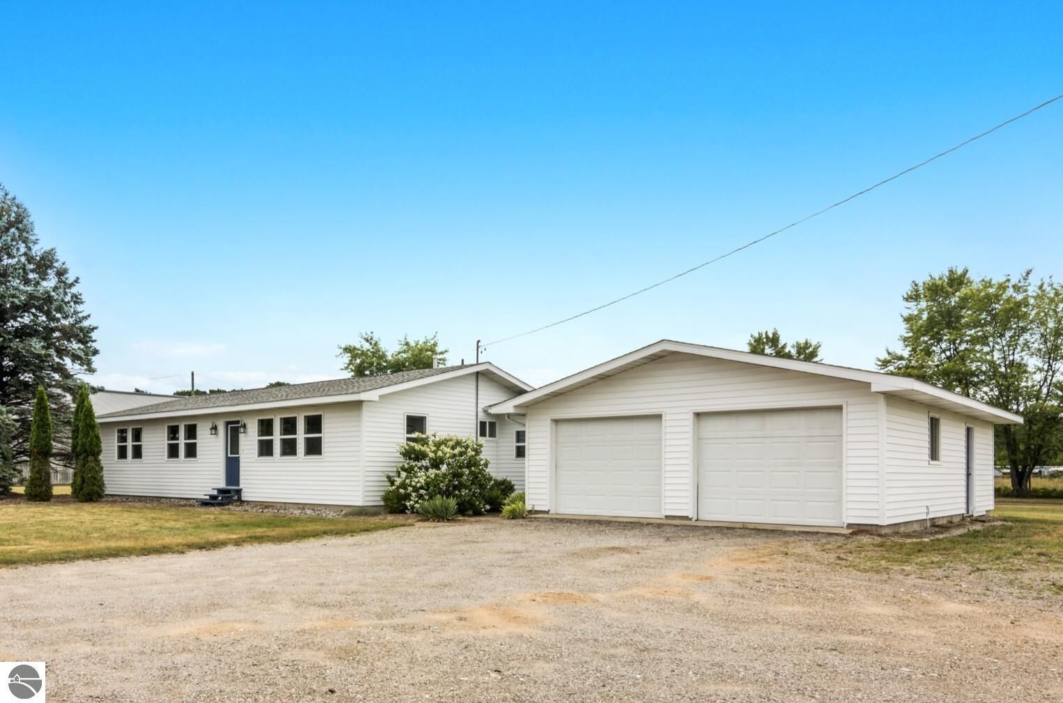 Property Photo: 3066 S M-37 MI 49685