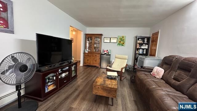 Property Photo:  1307 Inwood Terrace 1  NJ 07024 