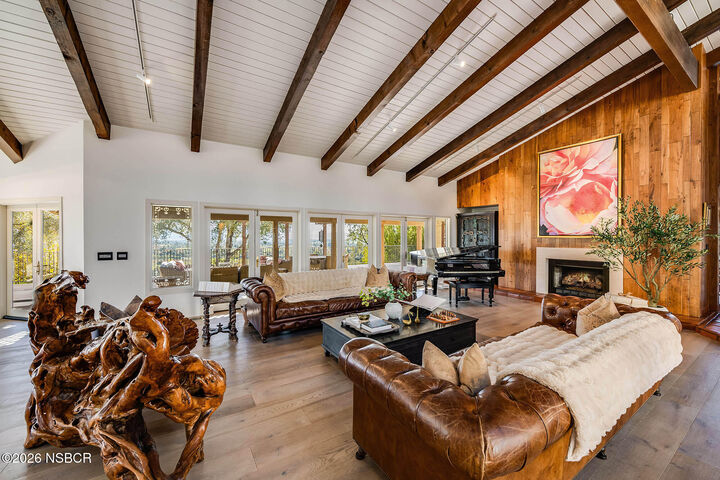 Property Photo:  2975 Calle Bonita  CA 93460 