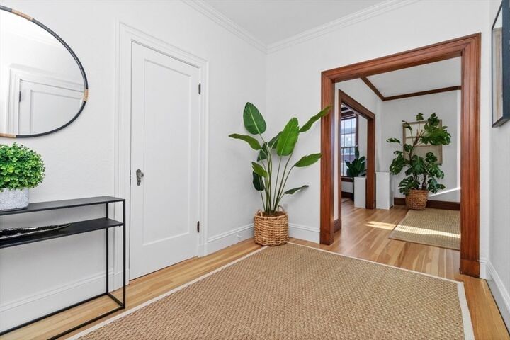 Property Photo:  143 Beaconsfield Rd 2  MA 02445 