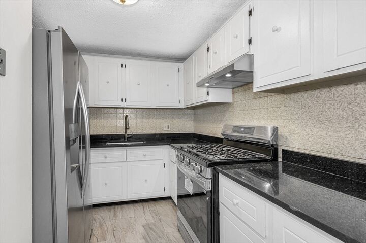 Property Photo: 307 Pawtucket Blvd 24 MA 01854