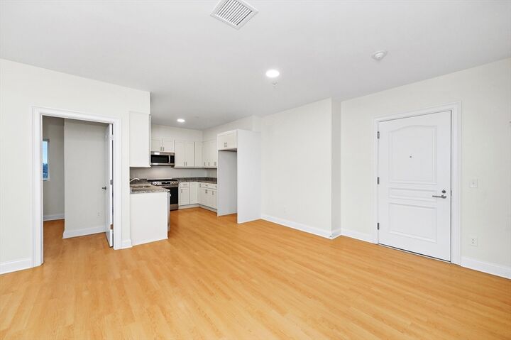 Property Photo: 10 Franklin Ave 300 MA 02151