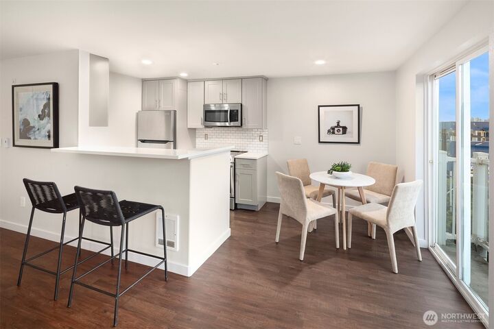 Property Photo: 3318 30th Avenue SW A502 WA 98126