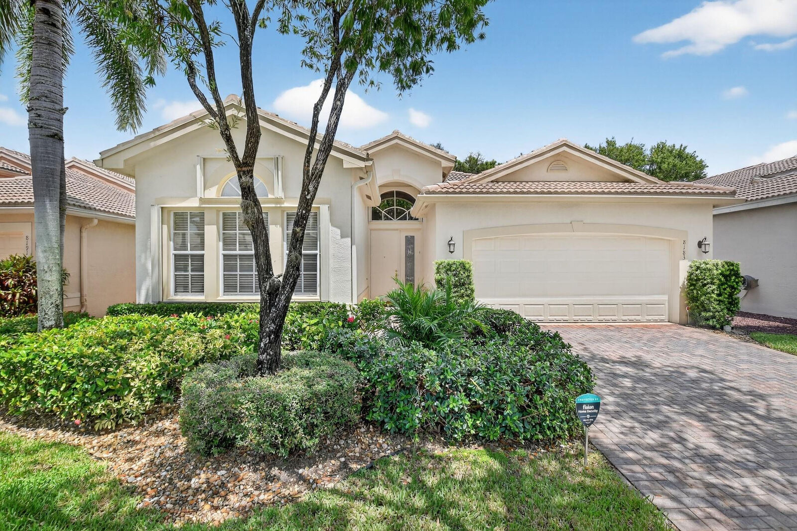 Property Photo: 8183 Playa Del Sur Boulevard FL 33467