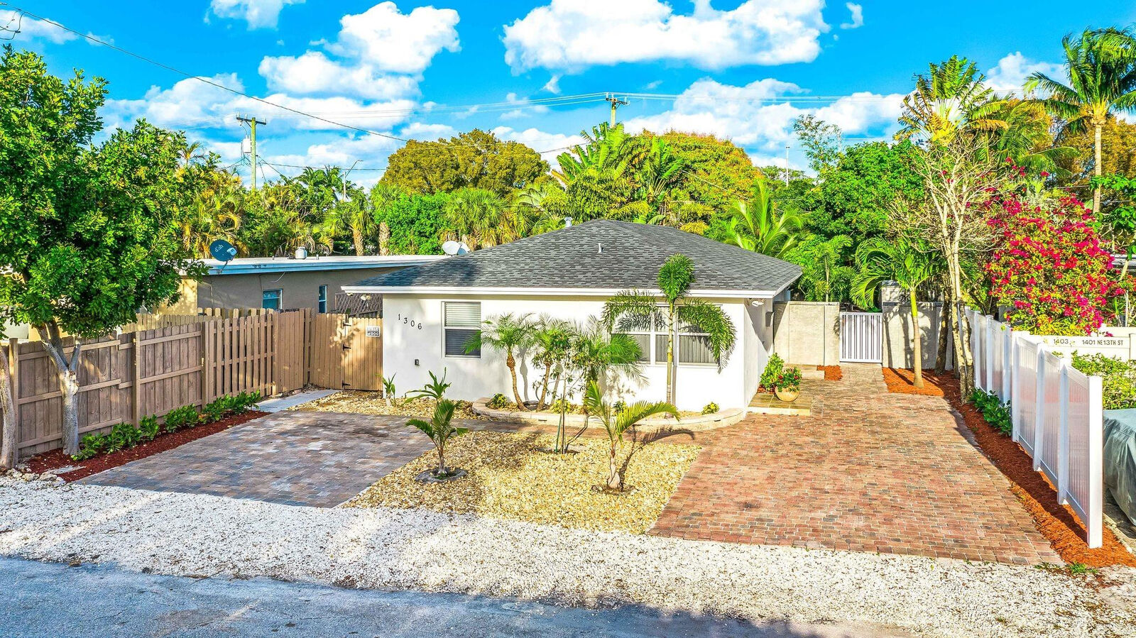 Property Photo: 1306 NE 14th Avenue 1 FL 33304