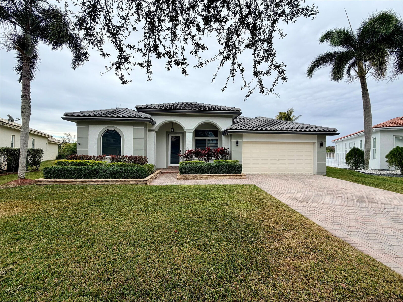 Property Photo:  16796 NW 8th Street  FL 33028 