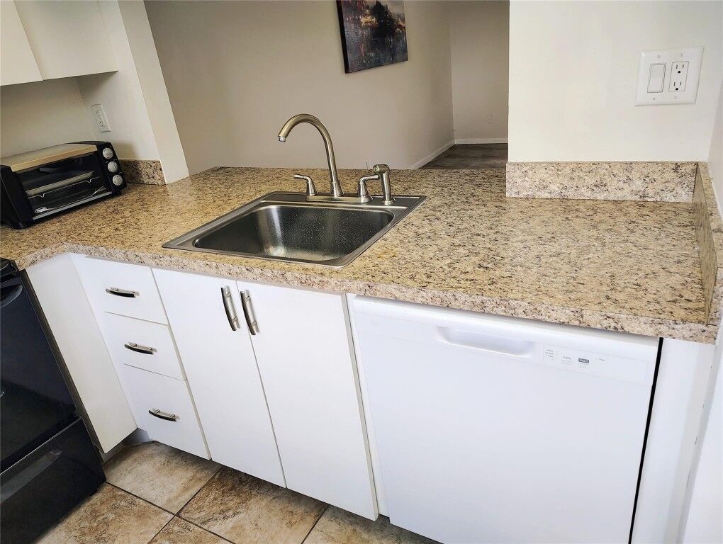 Property Photo:  2793 NW 104th Avenue 305  FL 33322 