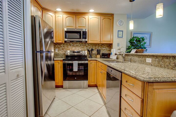 Property Photo:  27 Village Del Lago Cir  FL 32080 