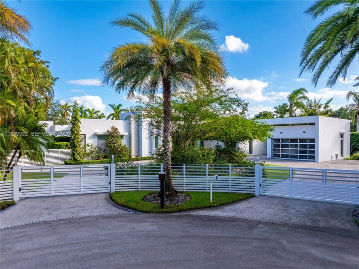 Property Photo:  7218 SW 102nd St  FL 33156 