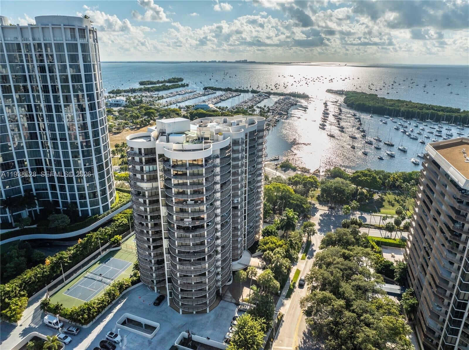 Property Photo:  2843 S Bayshore Dr 6B  FL 33133 