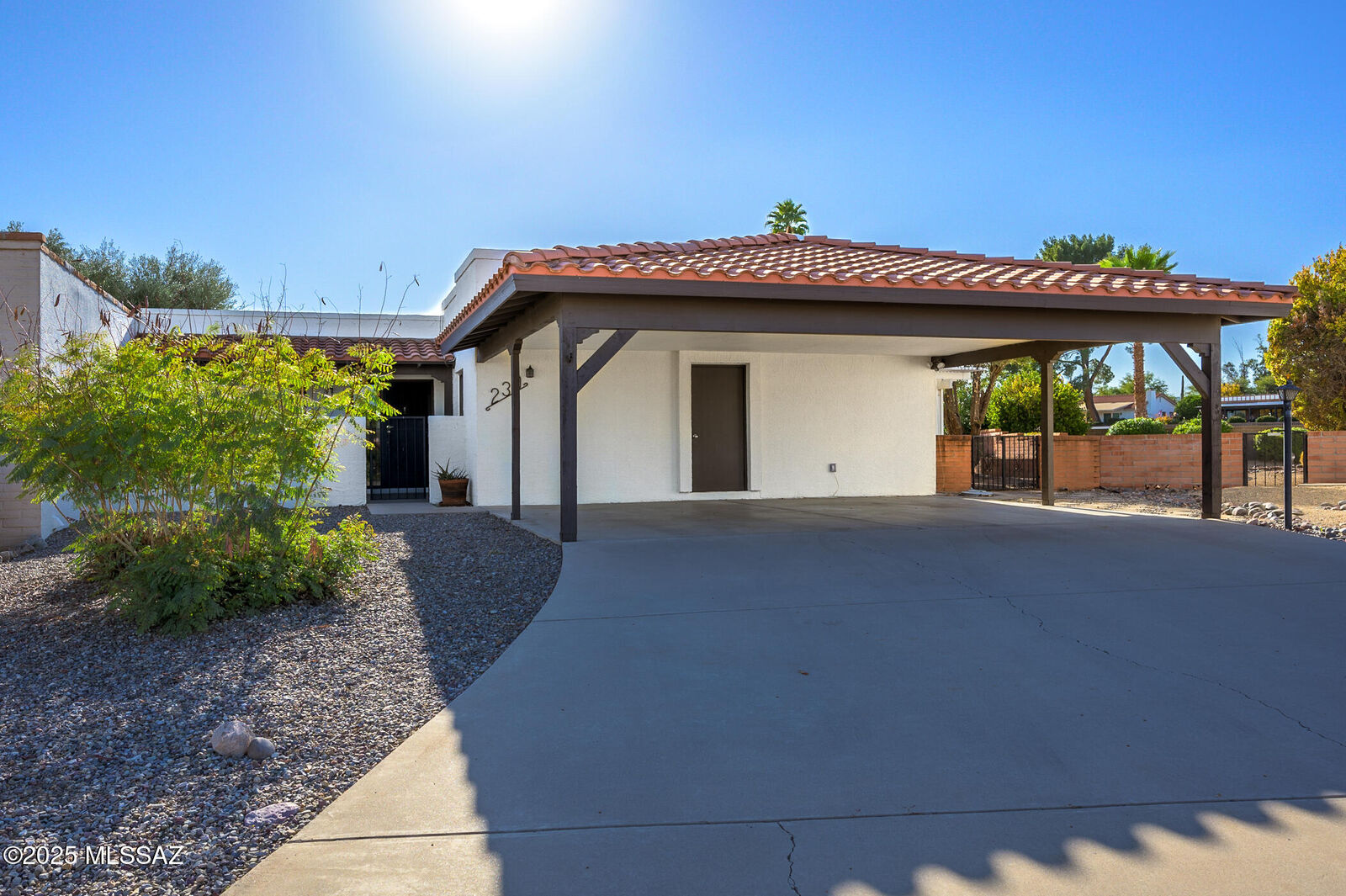 Property Photo: 230 E Paseo De Golf AZ 85614