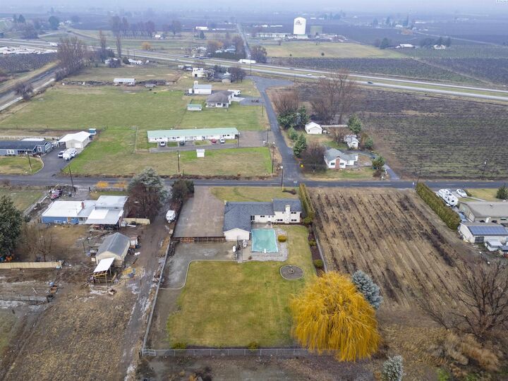 Property Photo: 790 Bonnieview Road WA 98930