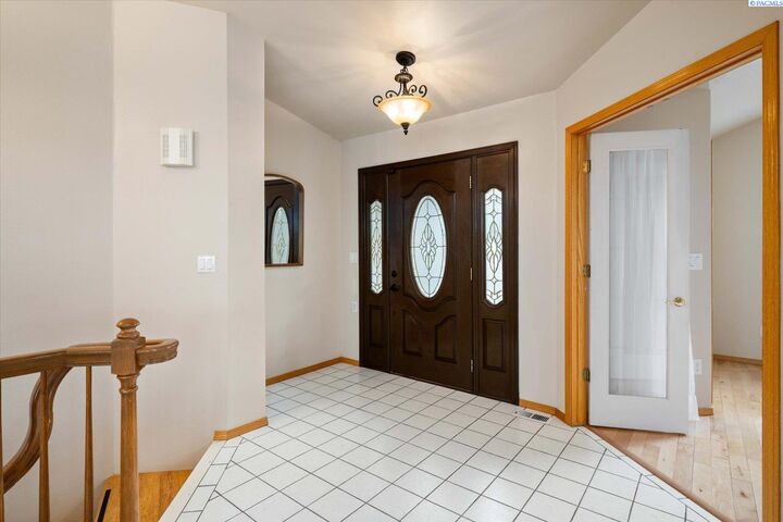 Property Photo: 1937 Mountain View Drive WA 99350