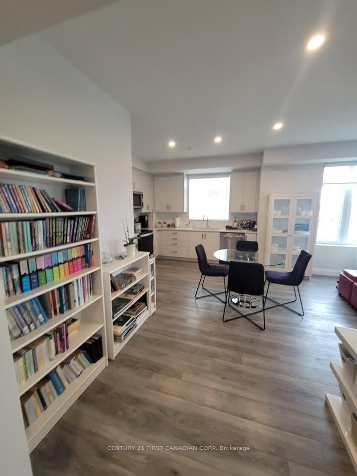 Property Photo:  200 Callaway Road 302  ON N6G 3X6 