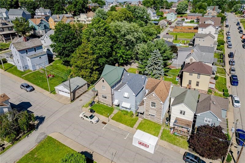 Property Photo:  709 Spruce Street  PA 15642 