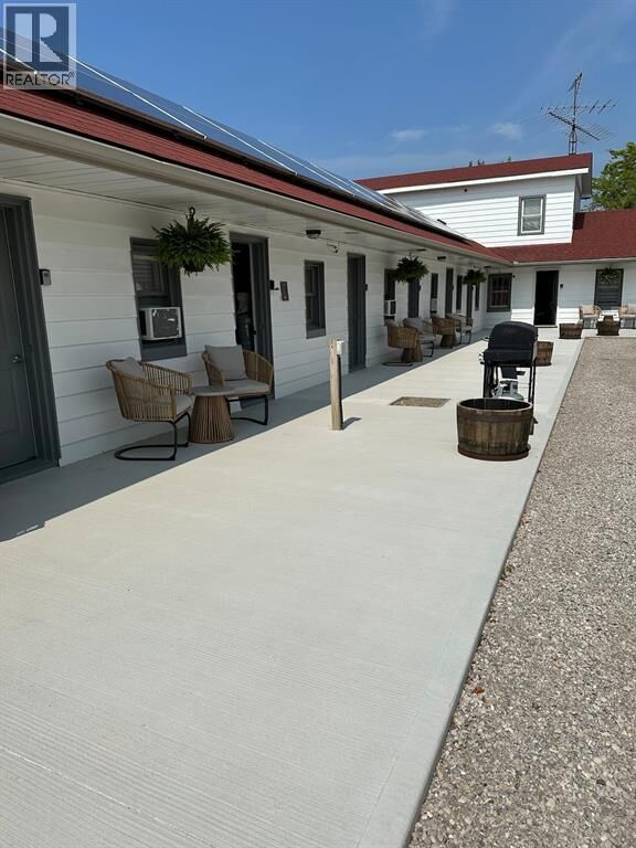 Property Photo:  7424 Lakeshore Road 10  ON N0N 1J3 