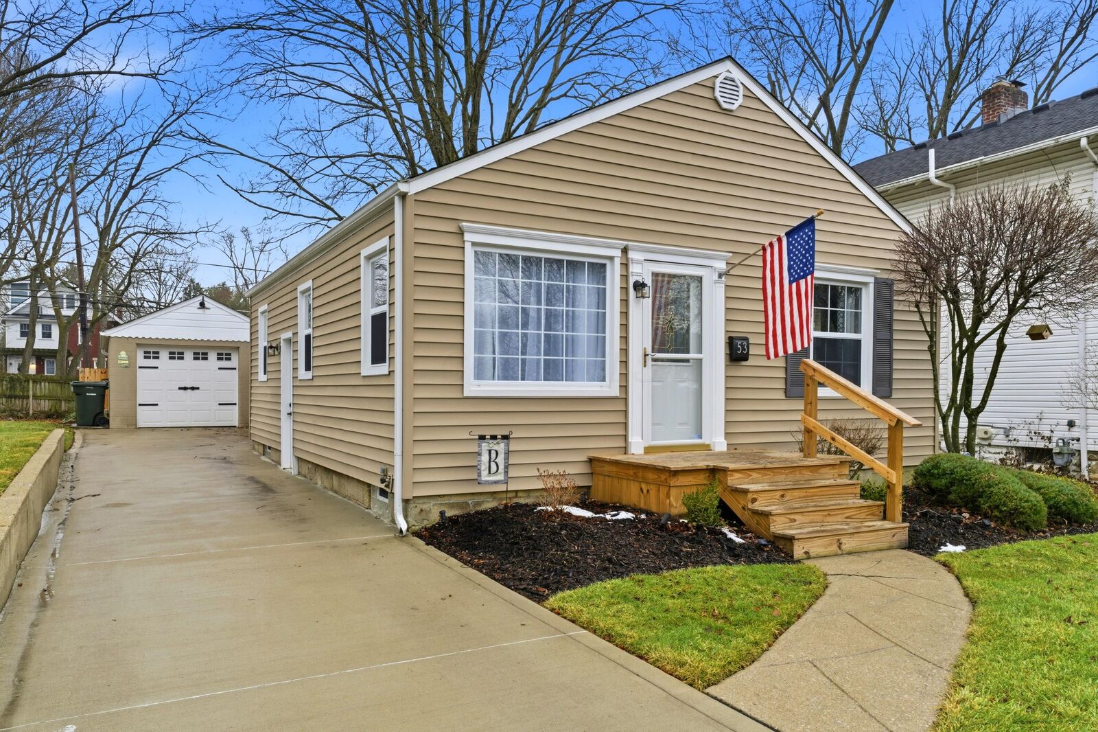 Property Photo:  53 E Beechwold Boulevard  OH 43214 