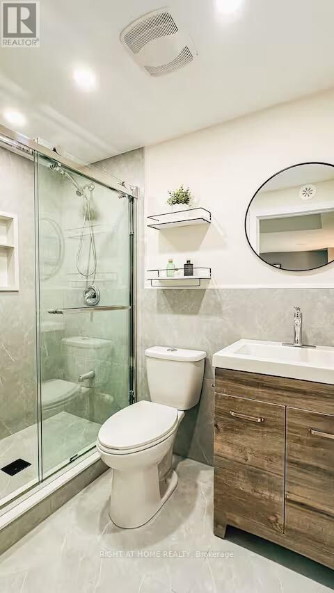 Property Photo:  127 Frederick Tisdale Drive  ON M3K 2B8 