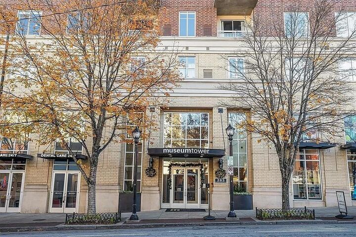 Property Photo:  285 Centennial Olympic Park Drive NW 504  GA 30313 