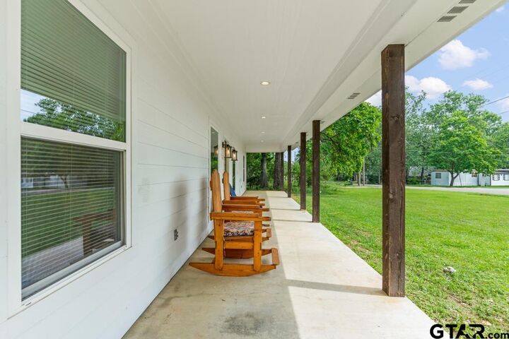 Property Photo: 119 Crawford Street TX 75644