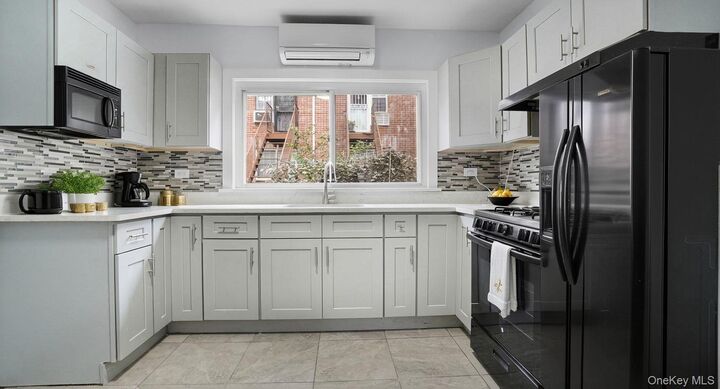 Property Photo:  2738 Miles Avenue  NY 10465 