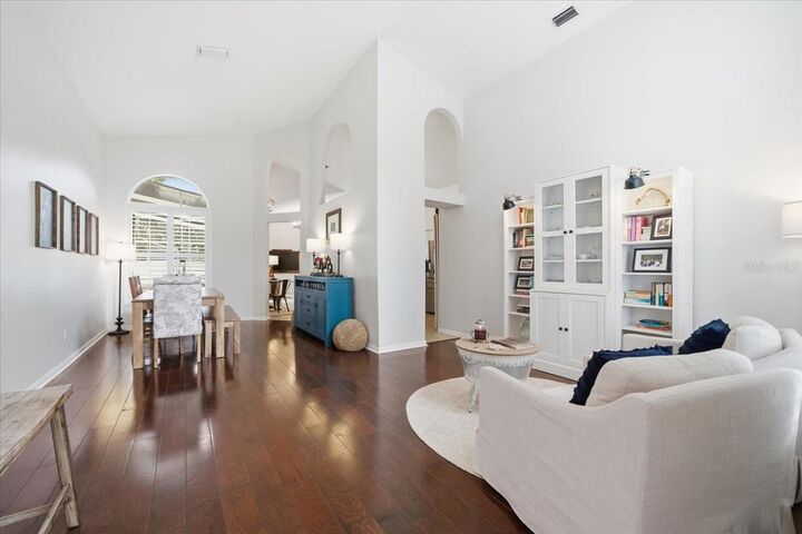 Property Photo:  15207 Arbor Hollow Drive  FL 33556 