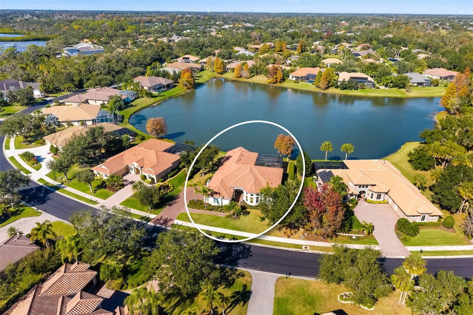 Property Photo:  11528 Savannah Lakes Drive  FL 34219 