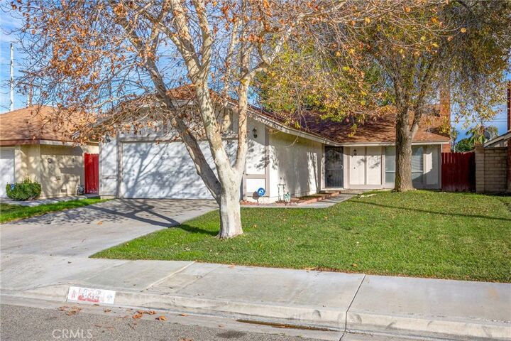 Property Photo:  832 Smallwood  CA 92324 