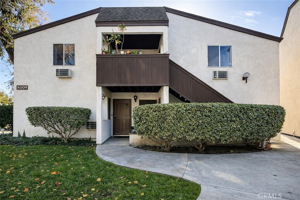 Property Photo:  8009 Caminito De Pizza  CA 92108 