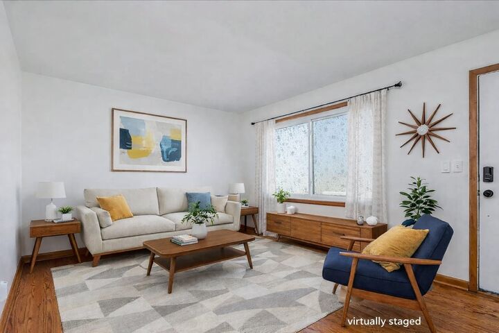 Property Photo:  611 Estes St  TN 37166 