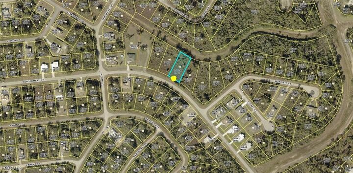 Property Photo: 638 Windermere Drive FL 33972