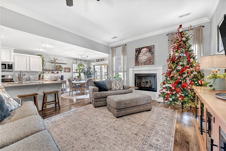 Property Photo: 464 Concho Street AR 72730