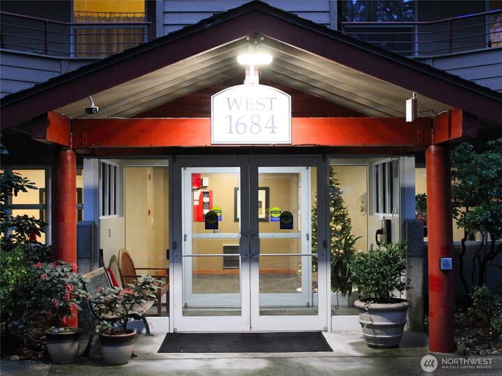 Property Photo: 1750 152nd Avenue NE W-211 WA 98007