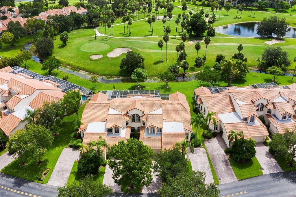 Property Photo:  576 W Palm Aire Drive  FL 33069 