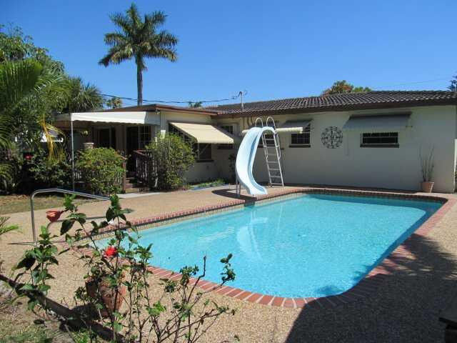 Property Photo: 4687 NE 18th Avenue FL 33334
