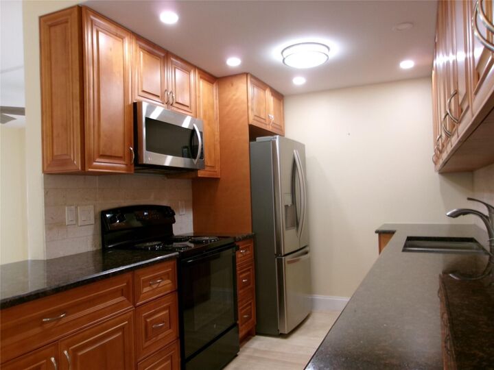 Property Photo: 2401 Antigua Circle J1 FL 33066