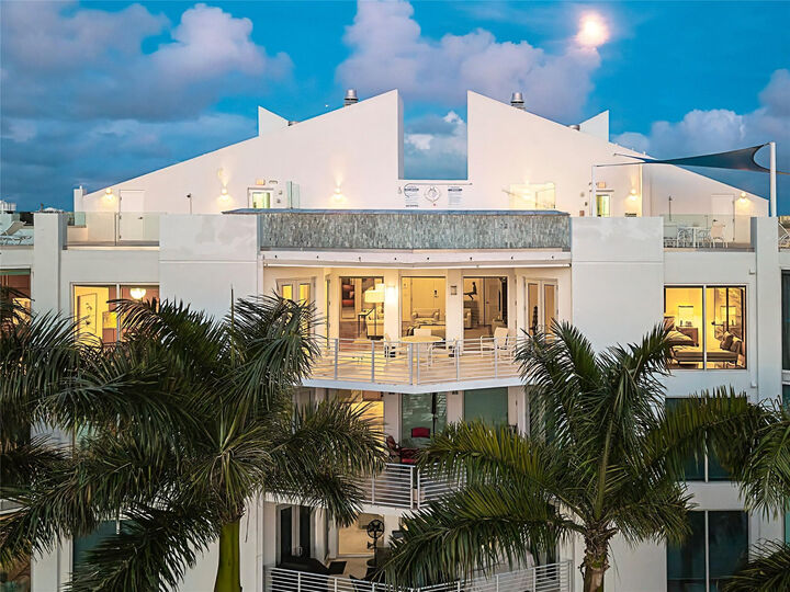 Property Photo:  301 Hendricks Isle 10  FL 33301 