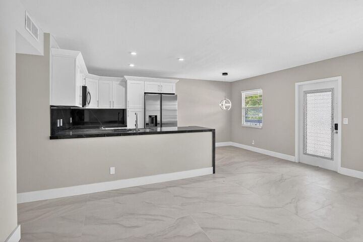 Property Photo:  186 Upminster I 186  FL 33442 