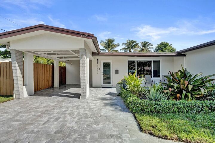 Property Photo:  4450 NE 15th Terrace  FL 33334 