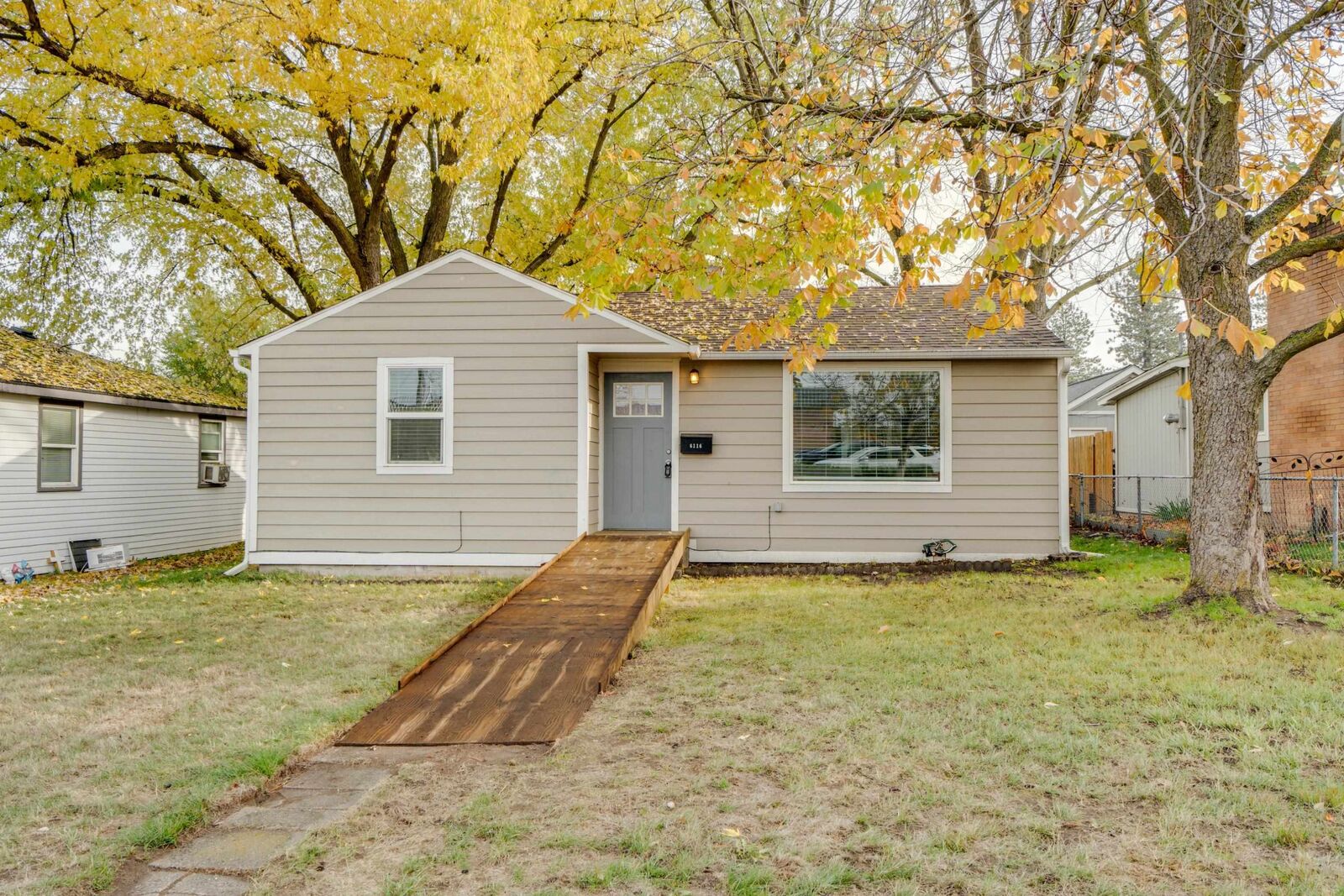 Property Photo:  6116 N Astor St  WA 99207 