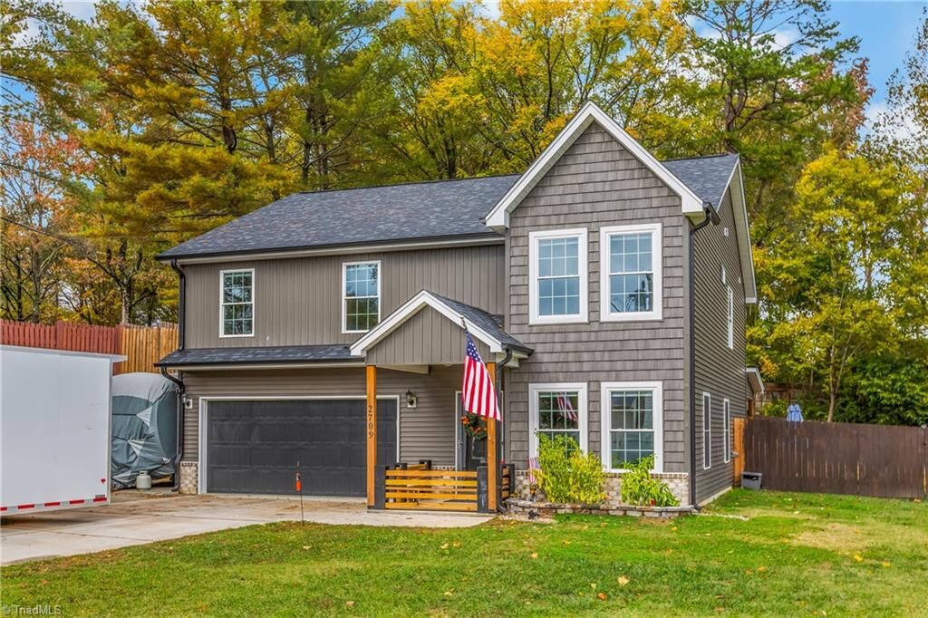 Property Photo:  2709 Farmbrook Road  NC 27103 