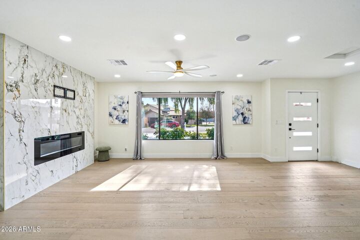 Property Photo: 8508 E Laredo Lane AZ 85250