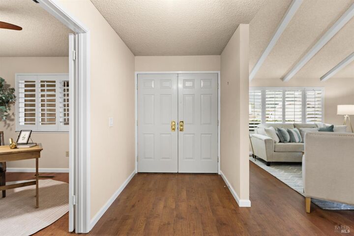 Property Photo:  8853 Oak Trail Court  CA 95409 