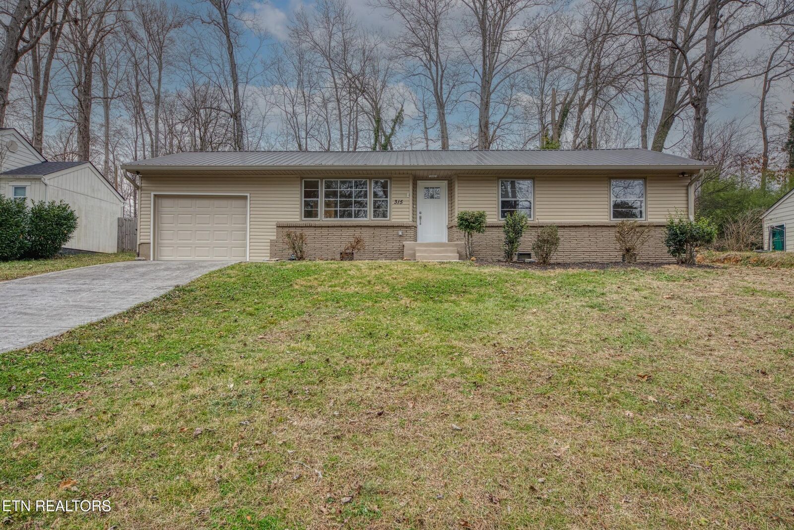 Property Photo:  315 Hermitage Drive  TN 37920 