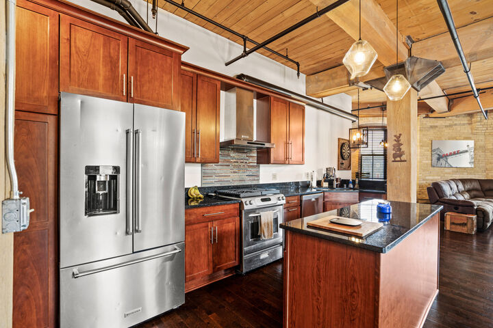 Property Photo:  1818 N Water St 306   53202 